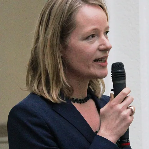 Portrait of Thekla Walker