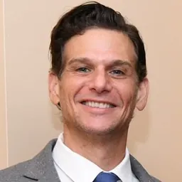 Portrait of Mark Kassen