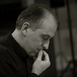 Portrait of Mario Petrucci