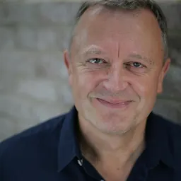 Portrait of Patrick Hawes