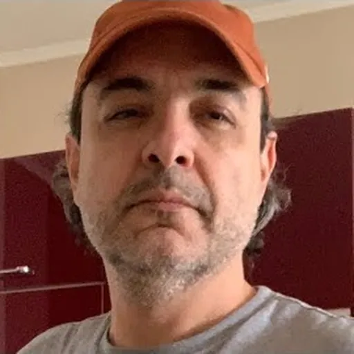Portrait of Gonzalo Lira