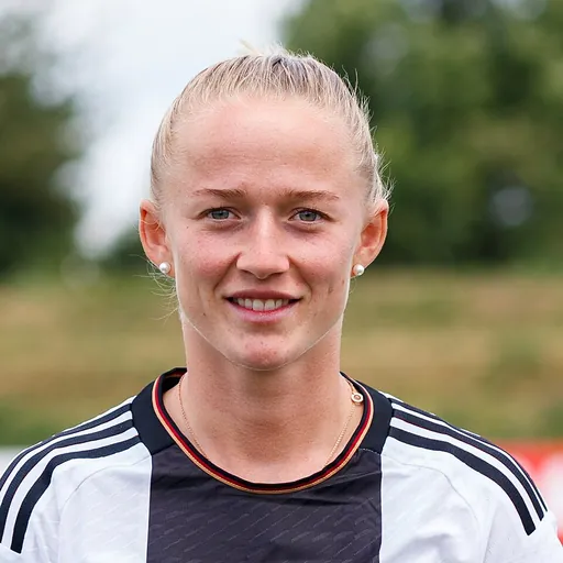 Portrait of Lea Schüller