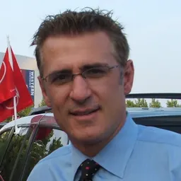 Portrait of Ron Francis