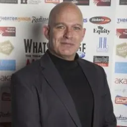 Portrait of Steven Dexter