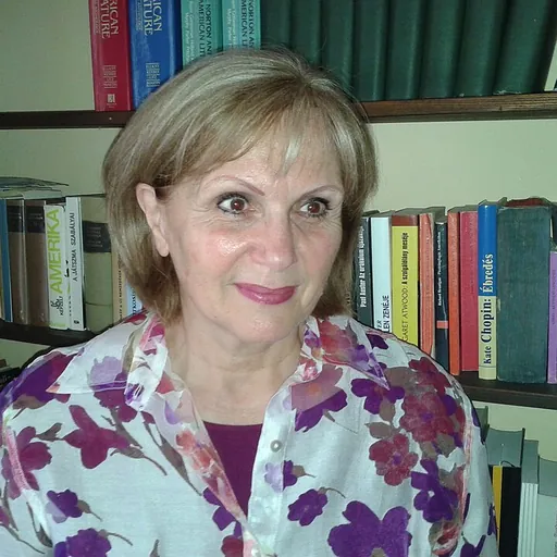 Portrait of Enikő Bollobás