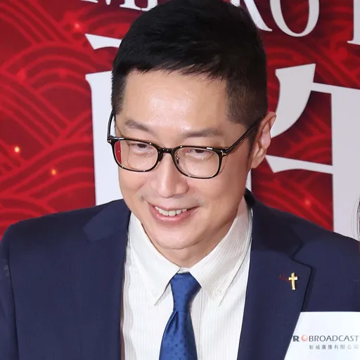 Portrait of Steven Ma