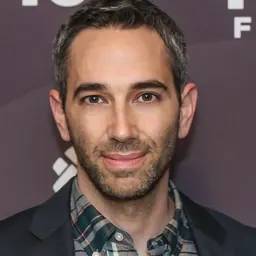 Portrait of Glen Zipper
