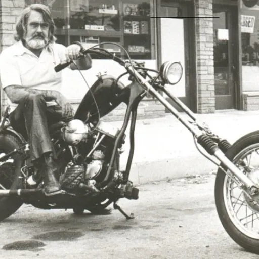 Portrait of Lou Kimzey