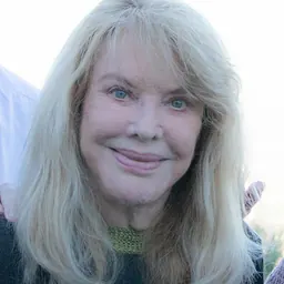 Portrait of Kelly Lange