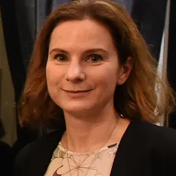 Portrait of Deirdre Hart