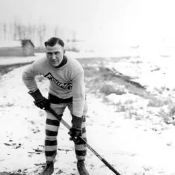 Portrait of Howard Dea