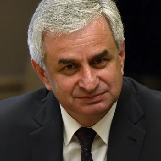 Portrait of Raul Khadjimba