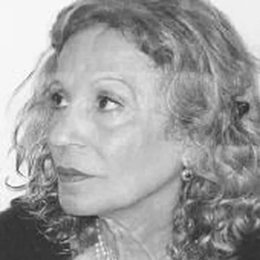 Portrait of Amira Hess