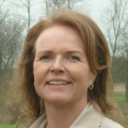 Portrait of Liz Weima