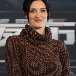 Portrait of Tess Haubrich