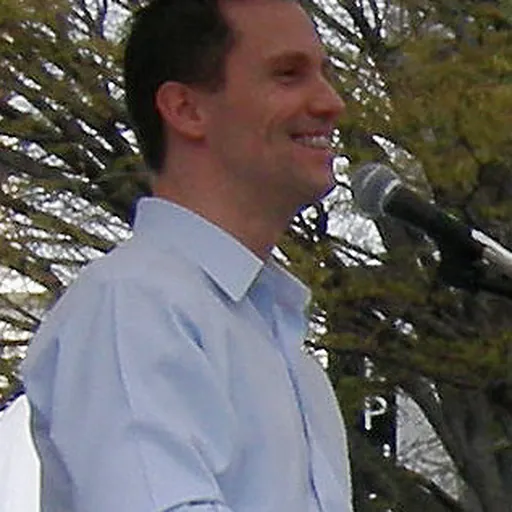 Portrait of Eric Oemig