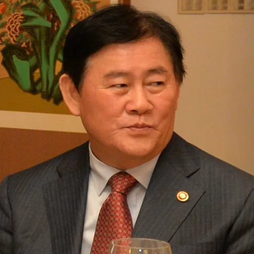 Portrait of Choi Kyoung-hwan