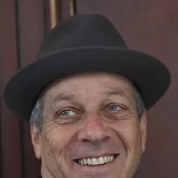 Portrait of Elon Ganor