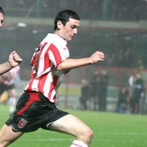 Portrait of Mark Farren