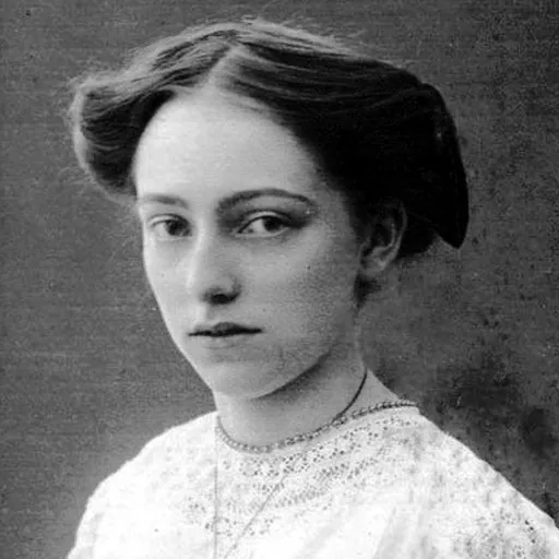 Portrait of Lene Voigt
