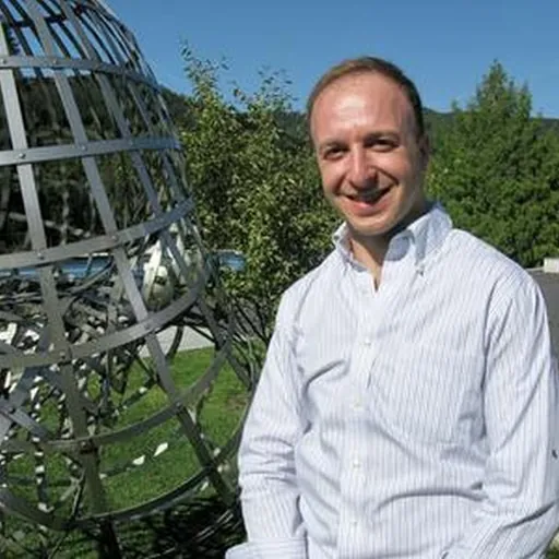 Portrait of Alex Kontorovich
