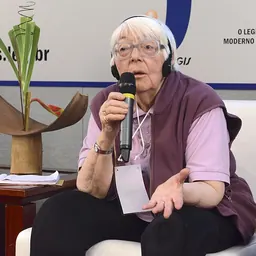 Portrait of Monique Sené