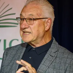 Portrait of Graham Holderness