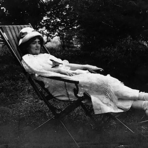 Portrait of Hélène Oettingen