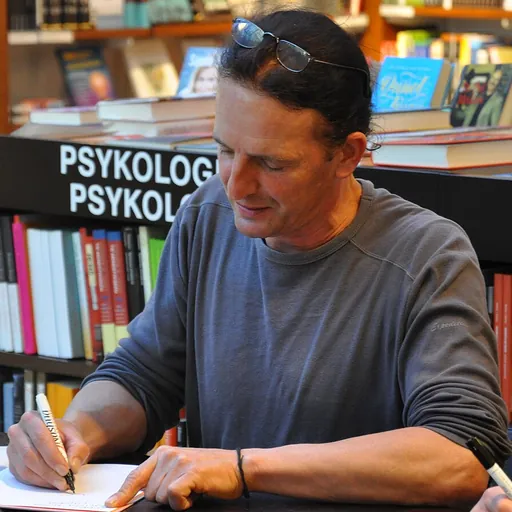 Portrait of Mau Heymans
