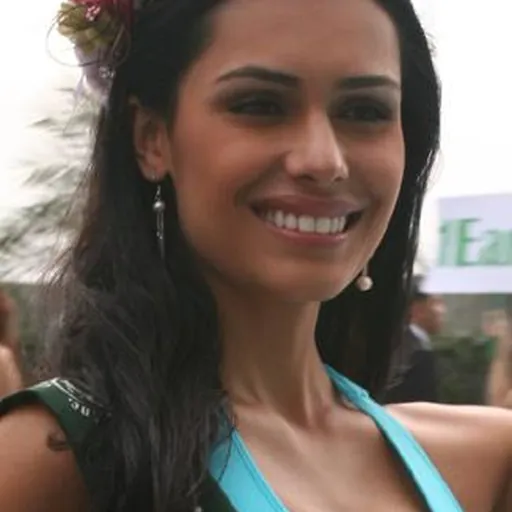 Portrait of Tatiane Alves