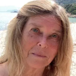 Portrait of Amanda M. Cooper-Sarkar