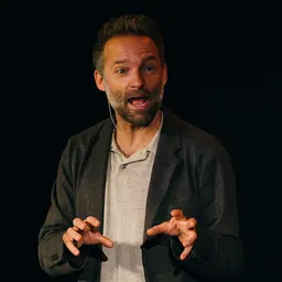 Portrait of Benji Waterhouse