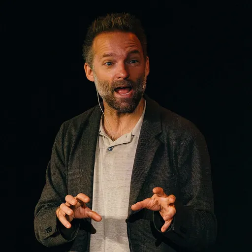 Portrait of Benji Waterhouse