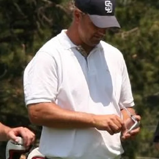 Portrait of Chris Chandler