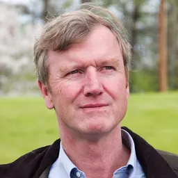 Portrait of Scott Milne