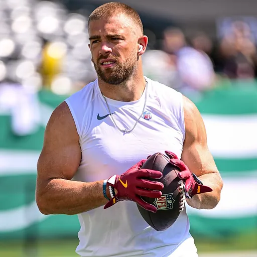 Portrait of Zach Ertz
