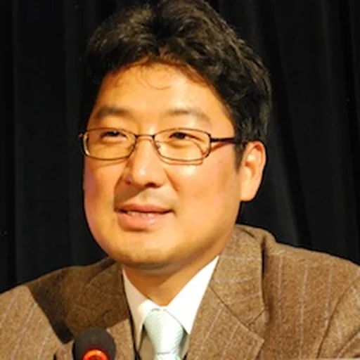 Portrait of Paul Kim