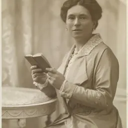 Portrait of Violet Markham