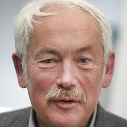 Portrait of Peter Grünberg