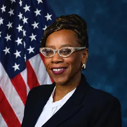Portrait of Lateefah Simon