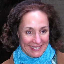 Portrait of Laurie Metcalf