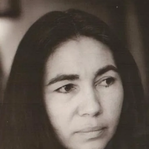 Portrait of Isabel Fraire