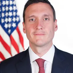 Portrait of Tom Bossert