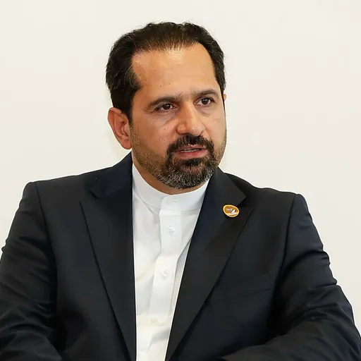 Portrait of Hossein Gharibi
