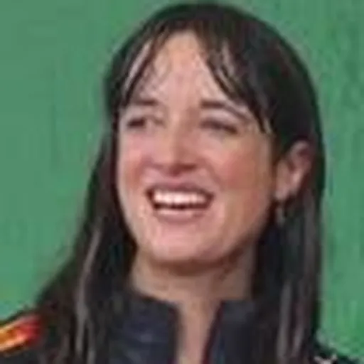 Portrait of Hannah Schmitz