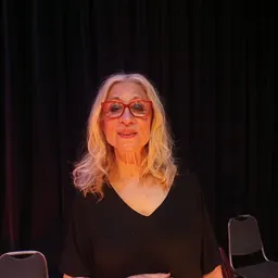 Portrait of Loreto Valenzuela