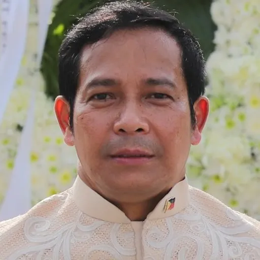 Portrait of Daniel Fernando
