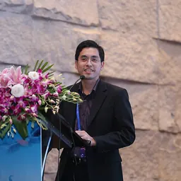 Portrait of Xian Jun Loh
