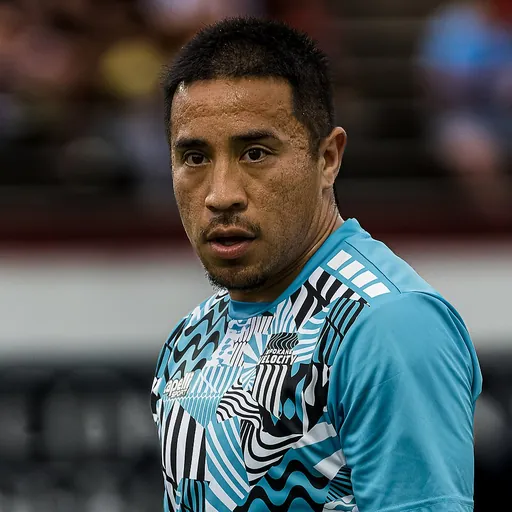 Portrait of Mark Hernandez