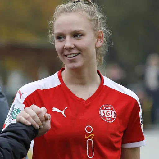 Portrait of Annalena Rieke